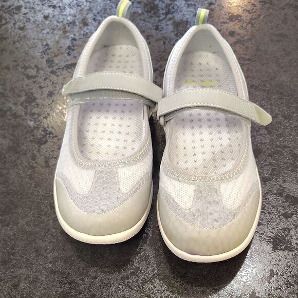 Lands' End Gray Sneakers Breathable Cushioned Comfort - Picture 1 of 6